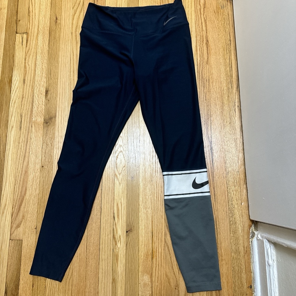 Nike dri-fit navy leggings